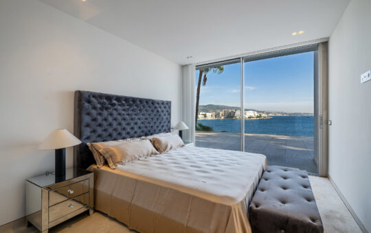Newly built front line villa with stunning views and sea access in Cala Vinyas - Bedroom 3