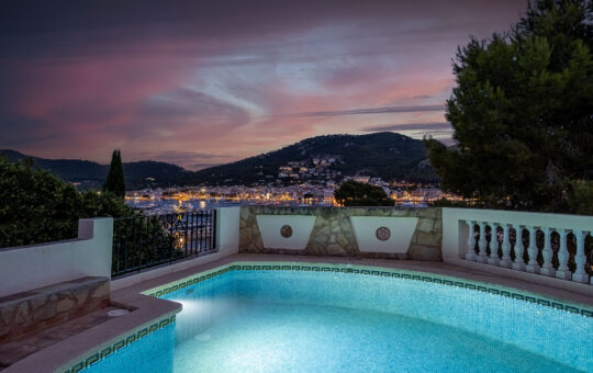 Apartamento mediterráneo con vistas de ensueño al puerto - Vistas al puerto por la noche