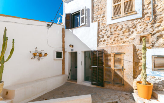 Completely renovated town house in the heart of Andratx - 13