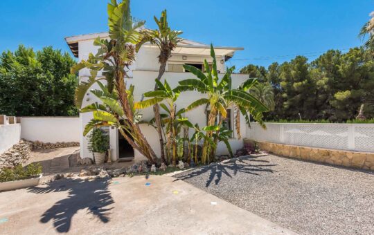 High-quality family villa close to the bathing bay - Entrance area