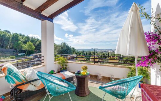 Comfortable finca with stunning panoramic mountain views in Calvià - Office's / bedroom 2's private terrace