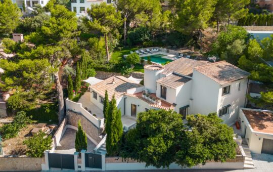 Mediterranean villa with an extraordinary design - Overall view