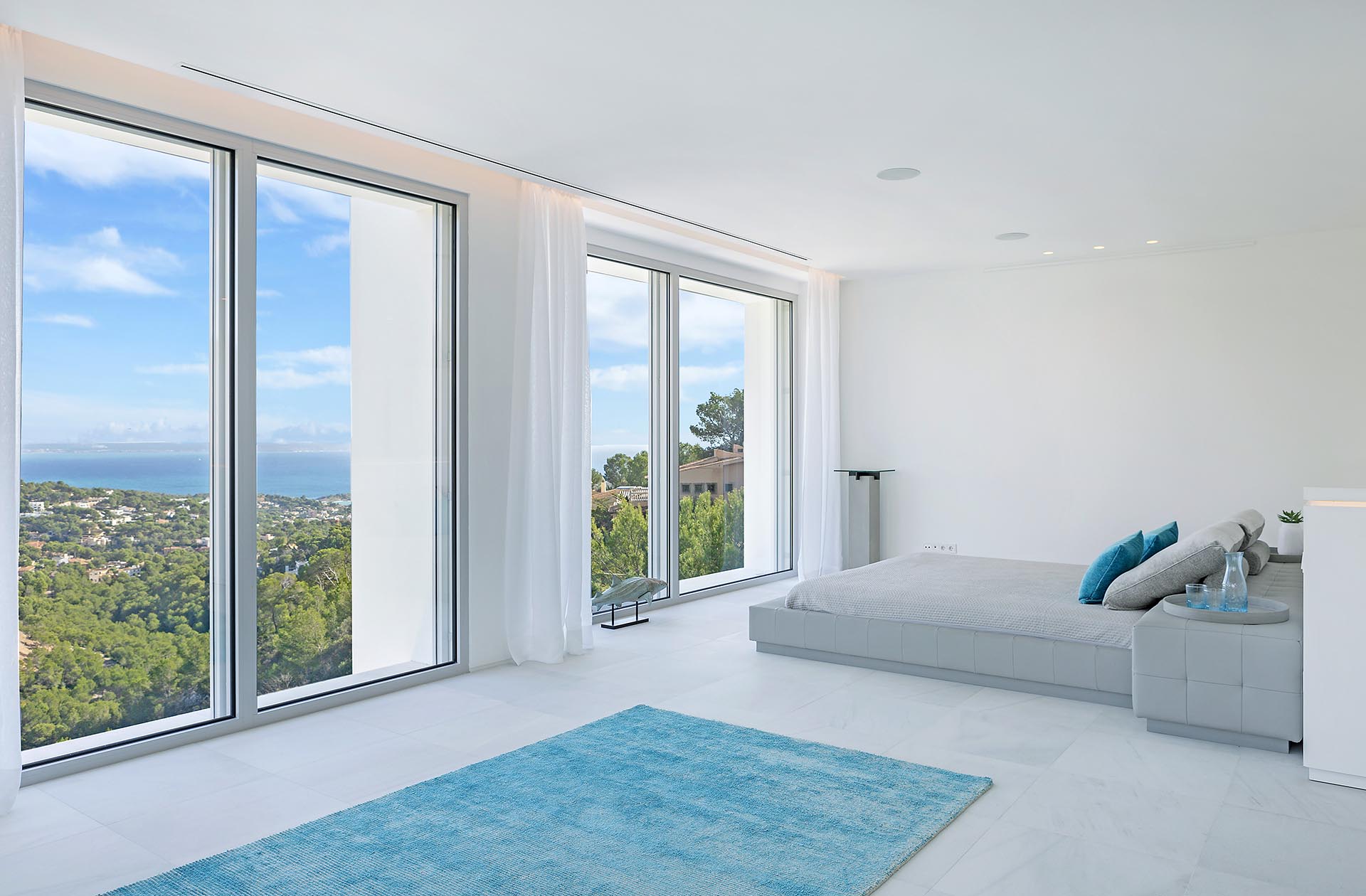 Traumhafte moderne Villa in Costa den Blanes - Hohe Glasfronten