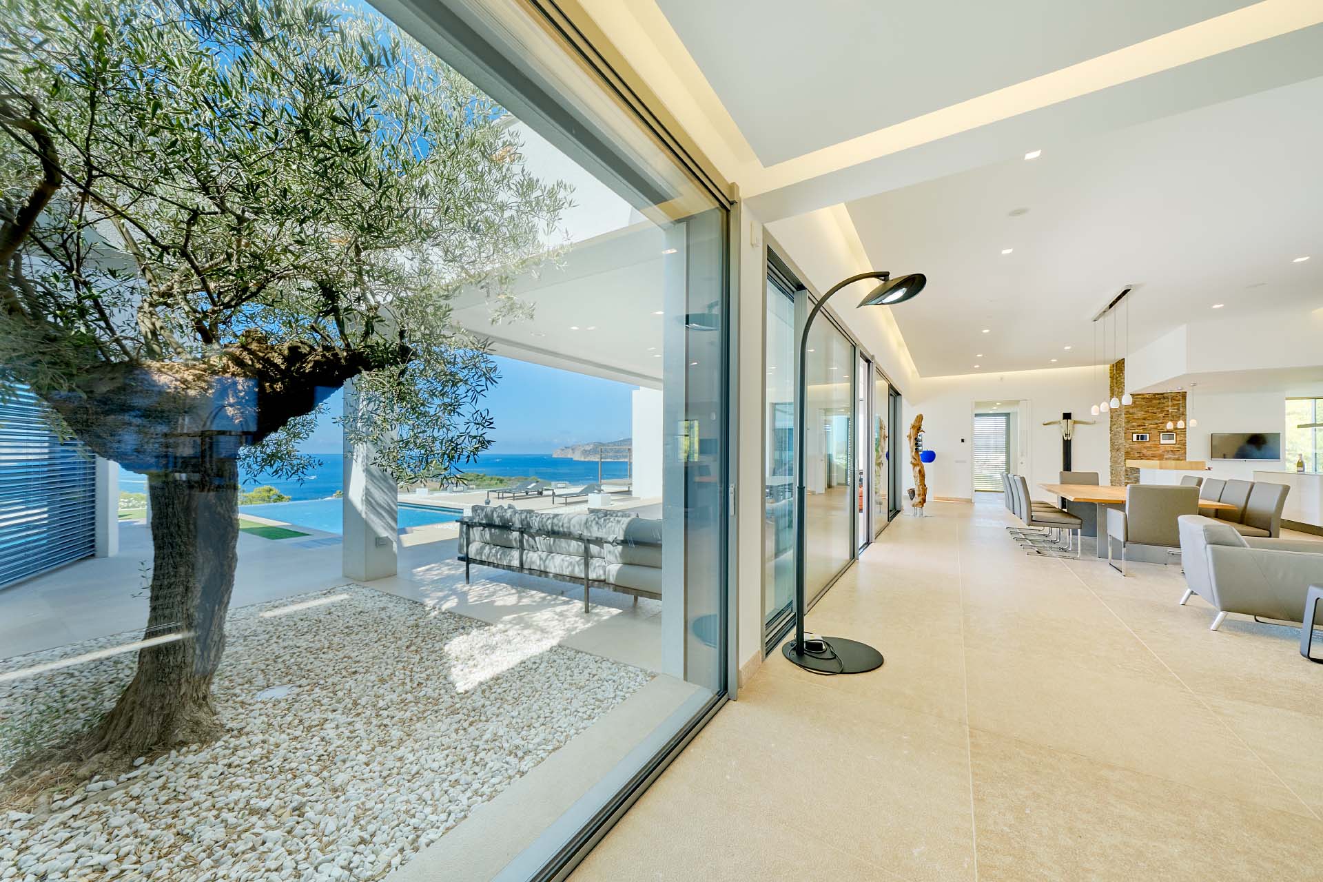 Außergewöhnliche Villa mit fantastischem Meerblick - Hochwertige Materialien