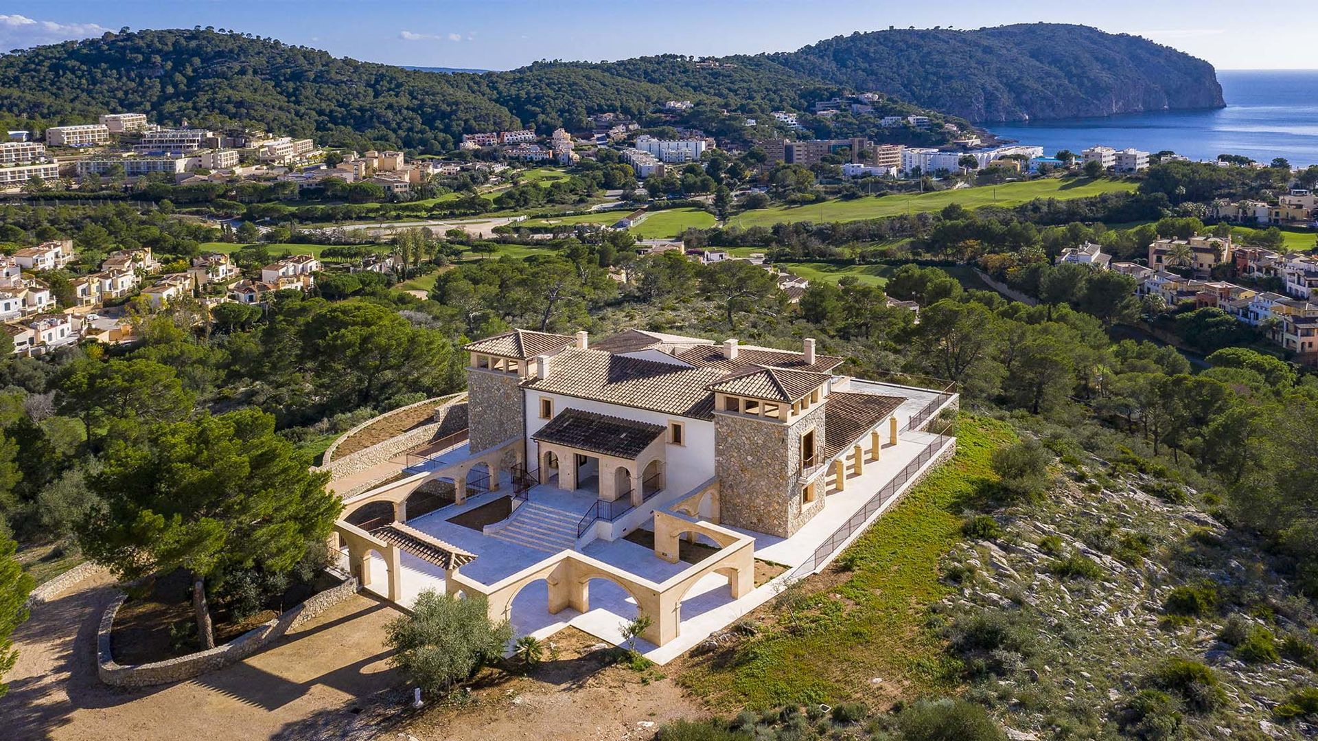 Herrenhaus im Finca-Stil mit Meerblick in Camp de Mar - Anwesen mit Meer-und Panoramablick