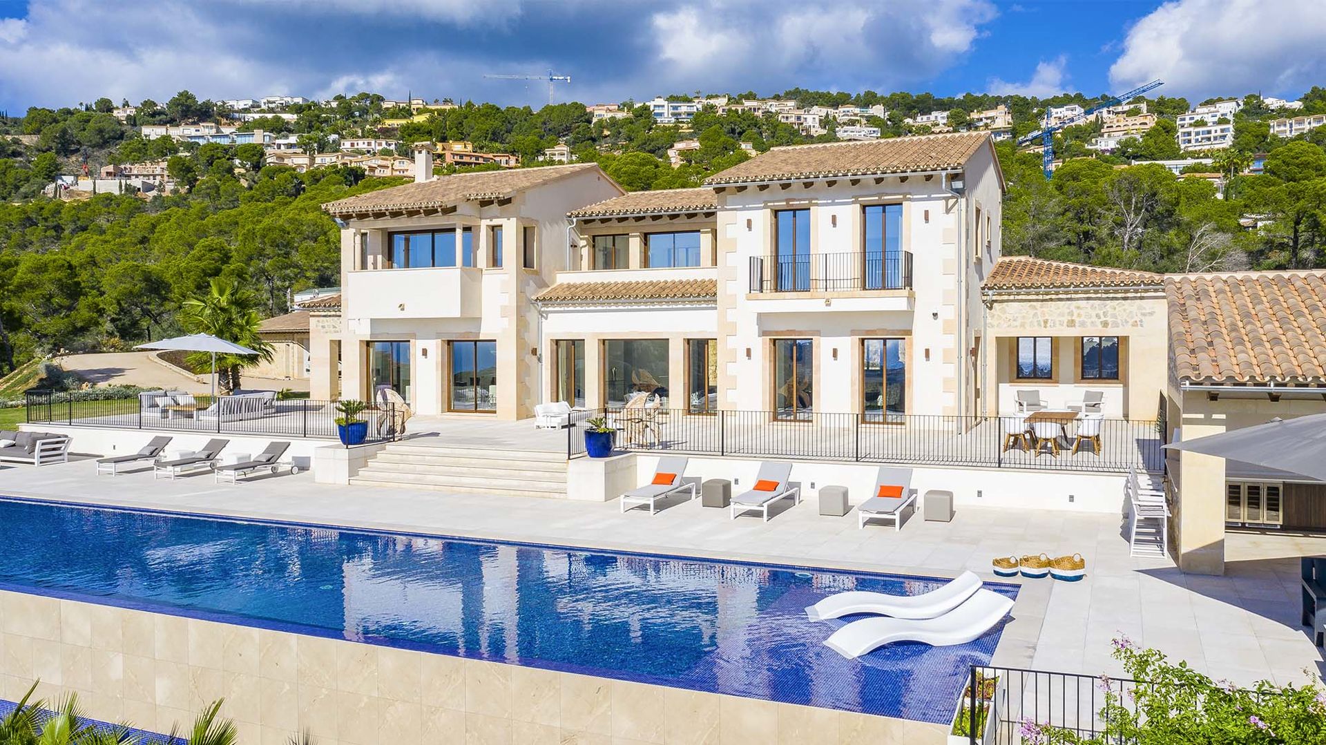 Unique luxurious property in prime location with sea view - Rear view from the Mediterranean property