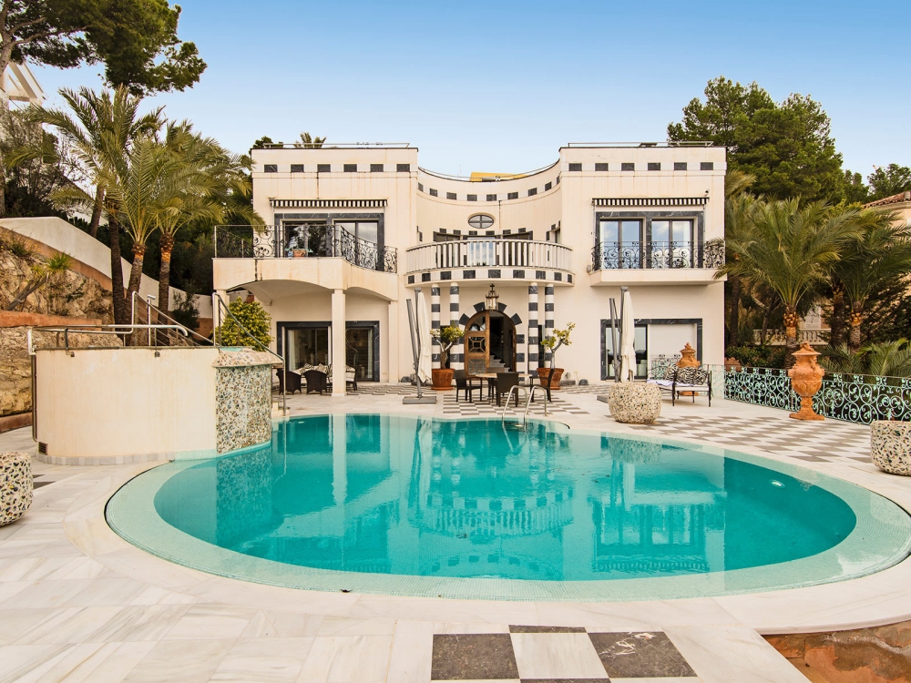 Fantastic designer Villa by the „Real Golf de Bendinat”