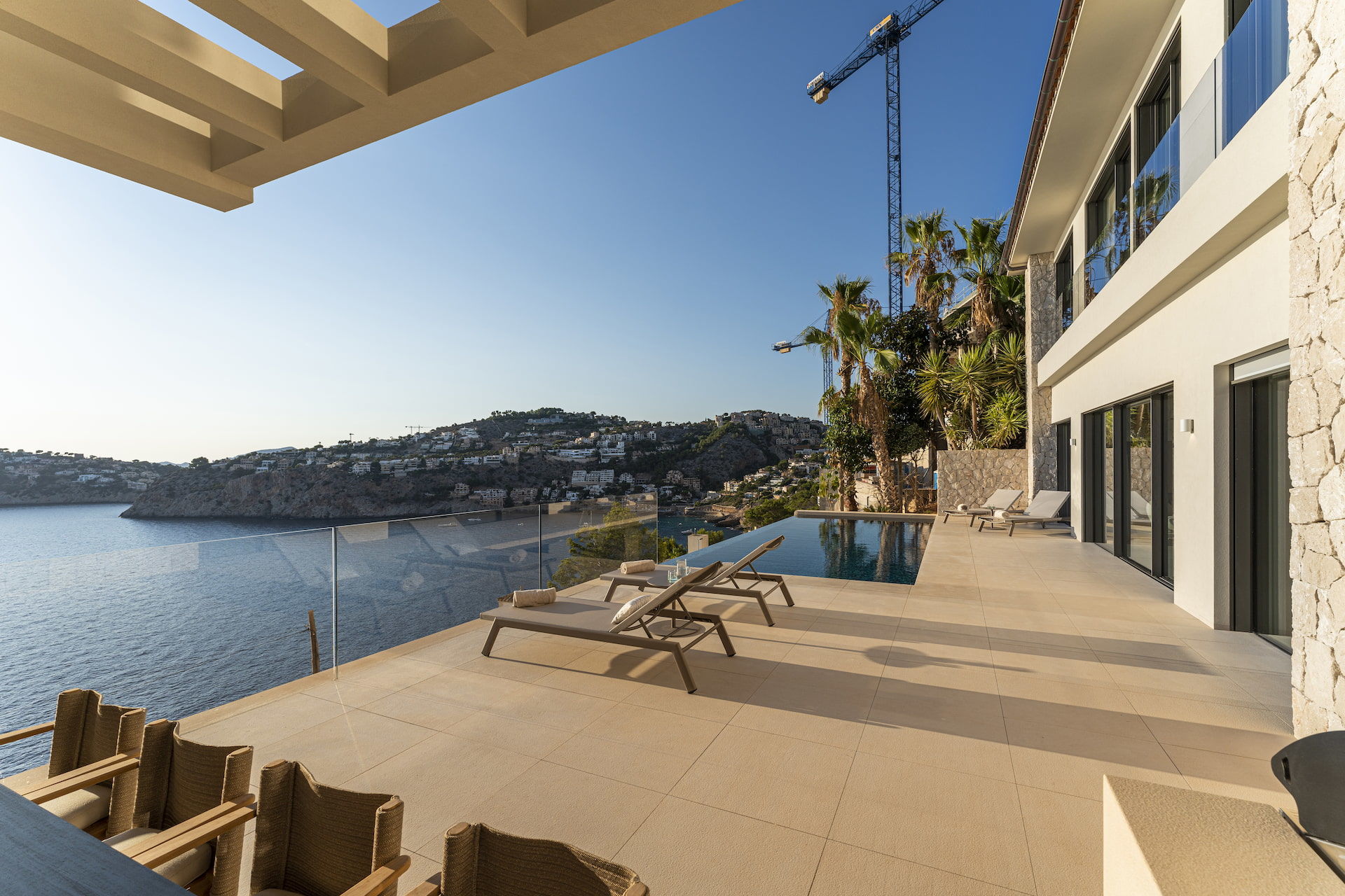Premium Villa mit atemberaubendem Meerblick - Herrlicher Terrassenbereich