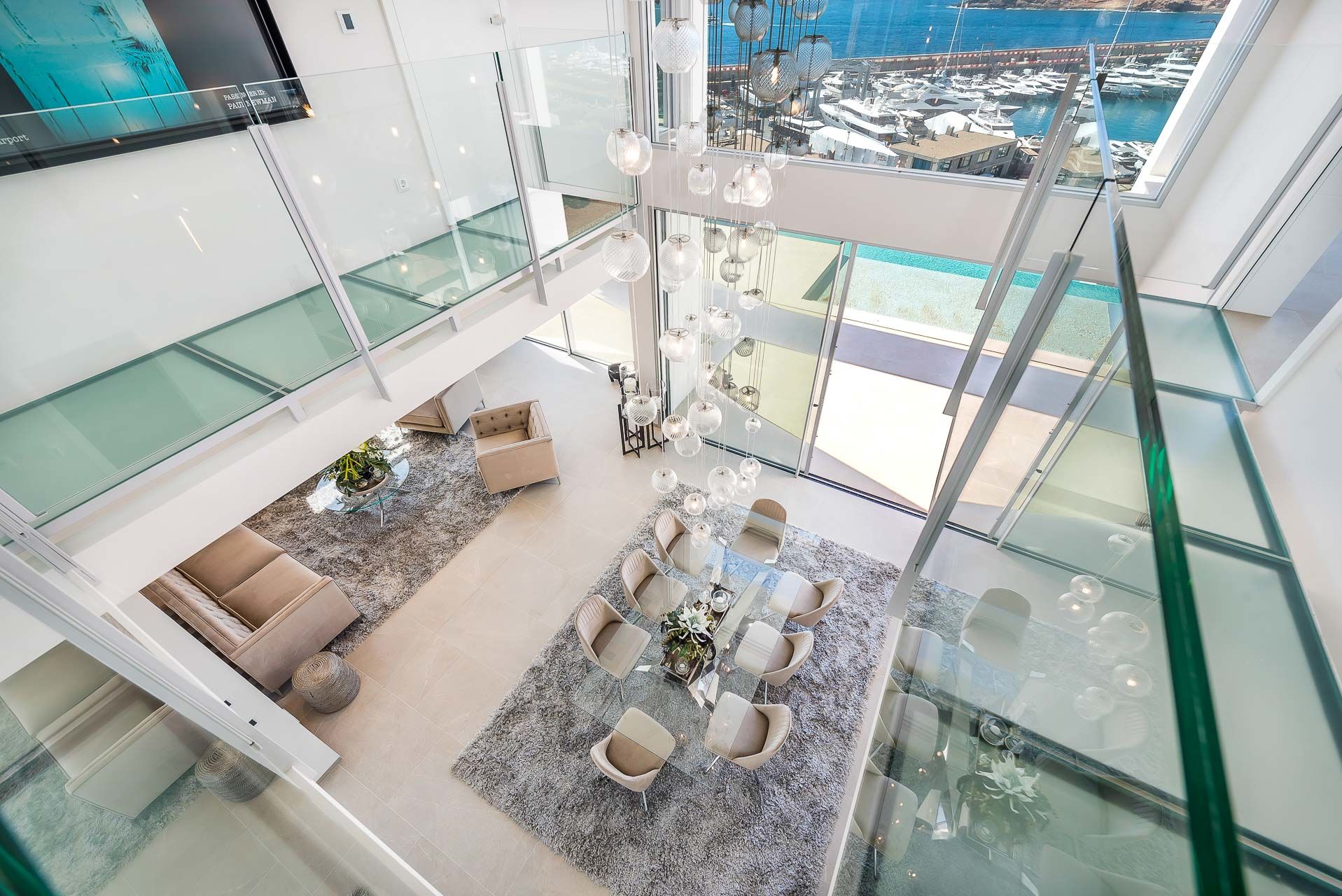 Luxurious new built front line villa - Light-flooded living atmosphere