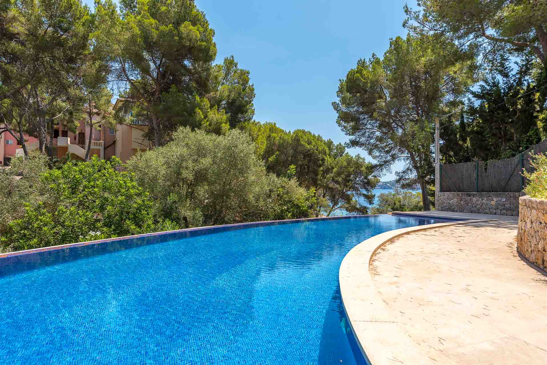 Exclusive completely renovated villa in second sea line in Cala Fornells - Generous salt water pool