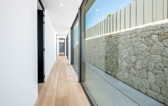 Spektakuläre Designer-Villa in Costa de la Calma - Durchgang zu den Schlafzimmern