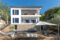 Villa mit traumhaftem Panoramablick - Animation mit weißer Fassade