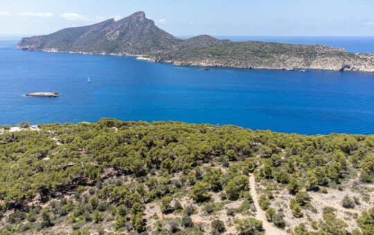 Sechs Grundstücke im Naturgebiet in Sant Elm - Blick auf die Insel Dragonera