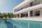 Fantastische Neubauvilla auf großzügigem Grundstück - Pool- und Terrassenbereich