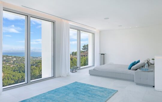 Beautiful modern villa in Costa den Blanes - Bedroom with a dream view