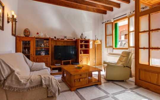 Large village house in the heart of Andratx - Living area