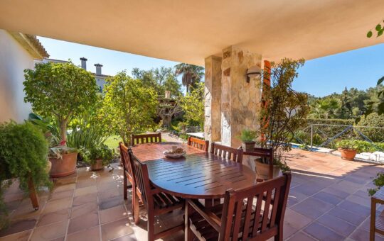 Family villa in a renowned residential area - Covered terrace