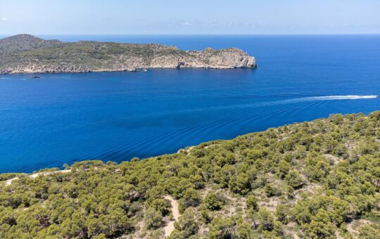 Six plots of land in the natural area in Sant Elm - Fantastic sea view
