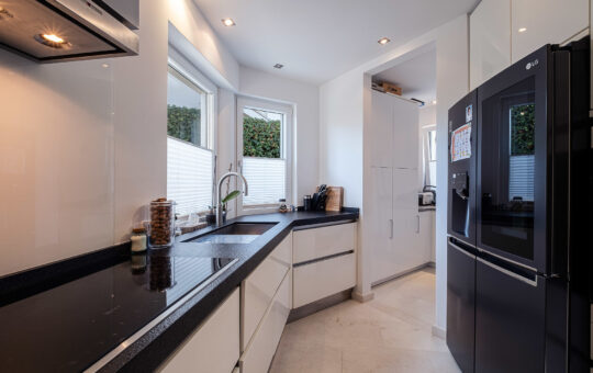 Modern luxury villa in a quiet location in Nova Santa Ponsa - Second kitchen