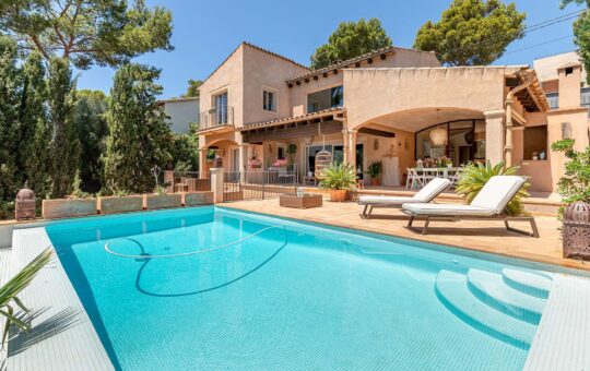 Villa mediterránea con piscina en Santa Ponsa - Fantástica zona de piscina y terraza