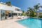 Exclusiva villa de nueva construcción en el corazón de Andratx - Zona de piscina con solárium