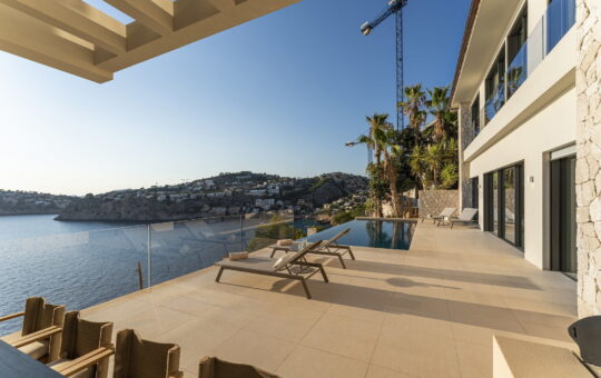 Premium villa with breathtaking sea views - Magnificent terrace area