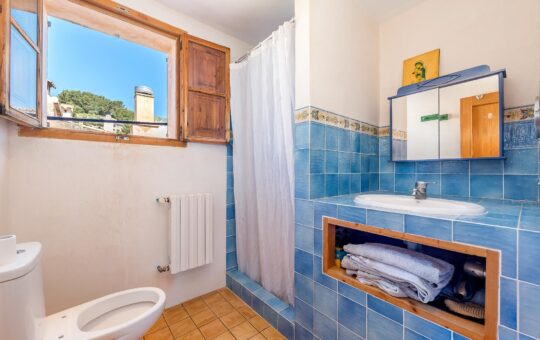Schöne rustikale Finca mit mallorquinischem Charakter in Galilea - Badezimmer en Suite