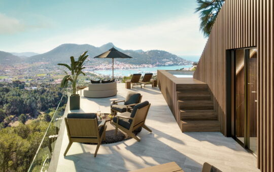 Luxus-Residenz mit fantastischem Hafenblick in Port Andratx - Terrassenbereich