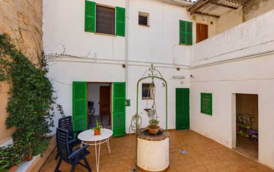 Large village house in the heart of Andratx - Patio