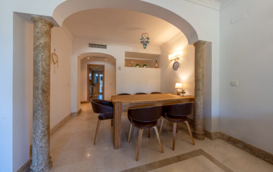 Mediterranean apartment in a well-kept residence - Dining area