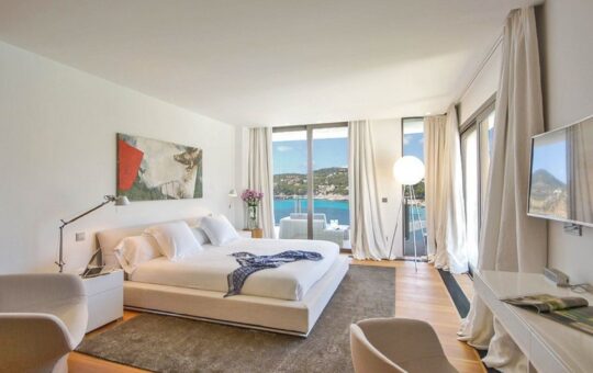 Impresionante villa moderna en primera línea del mar - Dormitorio 4