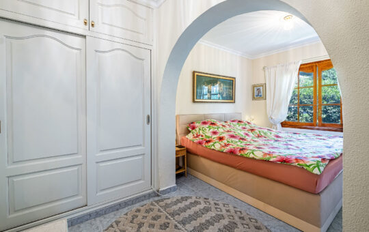 Villa mediterránea en tranquila zona residencial - Dormitorio 1