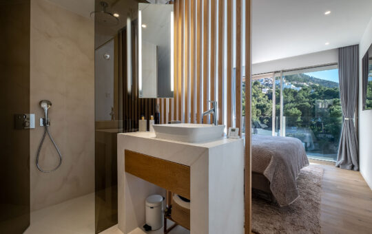 Luxuriöse Doppelhaushälfte in renommierter Residenz mit Meerblick in Port Andratx - Badezimmer 3