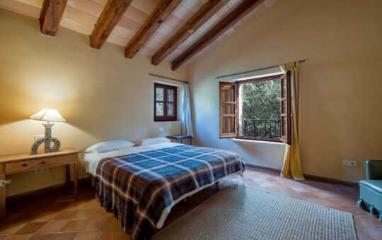 Wonderful finca in Esporles with holiday rental license - DWELLING II: Bedroom