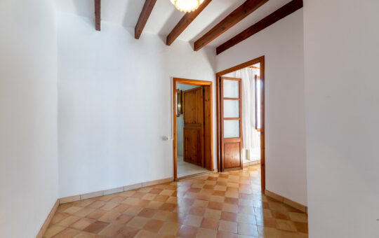 Spacious town house in the heart of S' Arraco - Connecting room