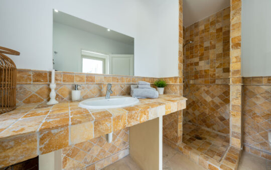 Spacious Villa with a lot of privacy and sea view - Bathroom 2