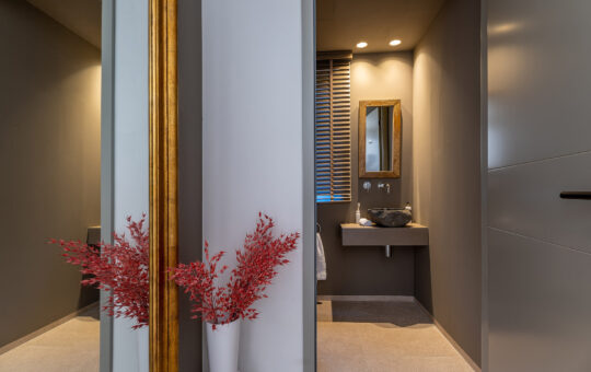 Charming finca style villa in a privileged location in Nova Santa Ponsa - Bathroom 1