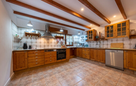 Charming town house in Andratx in an idyllic location - Equipped fitted kitchen