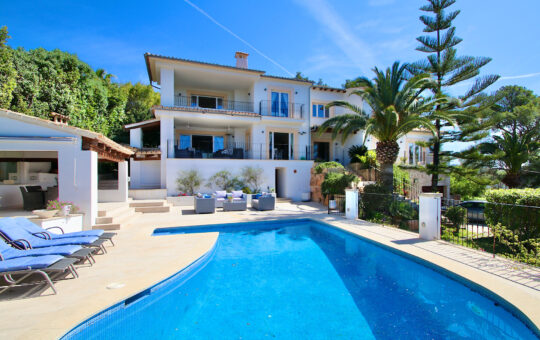 Spacious 4 bedroom villa with sun terraces, pool, and panoramic sea views, Puerto de Andratx