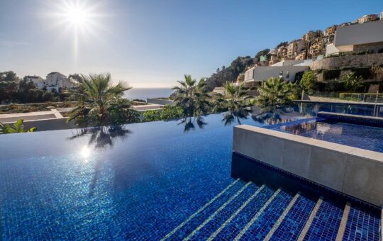 Luxurious semi-detached house in prestigious residence with sea views in Port Andratx, Puerto de Andratx