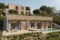 Renovated beachhouse villa with sea views - Project proposal guest house