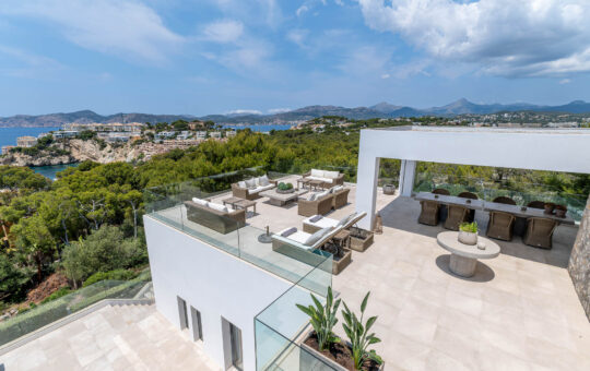 Exclusive residence with panoramic sea views and private tennis court - Magnificent sea and mountain views