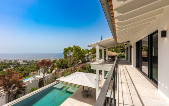 Unique sea view villa in a prestigious location - Stunning sea view