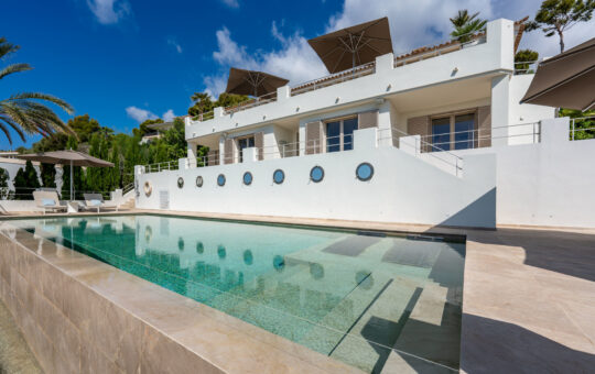 Exclusive villa with sea views in Portals Nous - Rear View