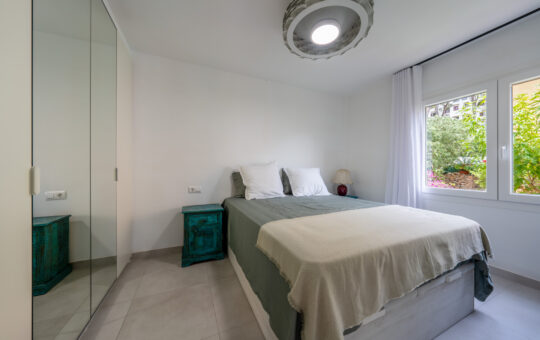 Completely renovated apartment within walking distance to the harbour of Port Andratx - Bedroom 1